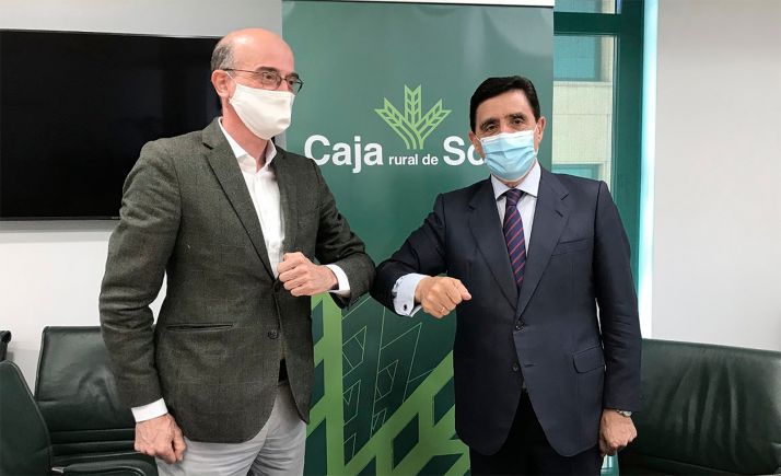 Caja Rural renueva convenio con el proyecto Arraigo