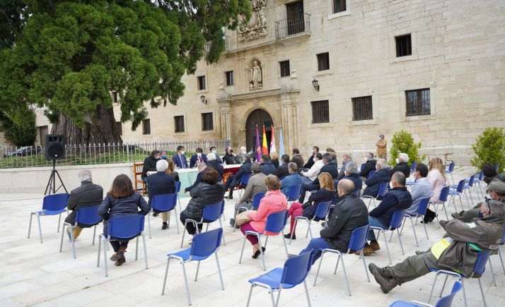 Junta y alcaldes de  ‘Sabinares del Arlanza-La Yecla’ avanzan en la gestión del nuevo parque natural
