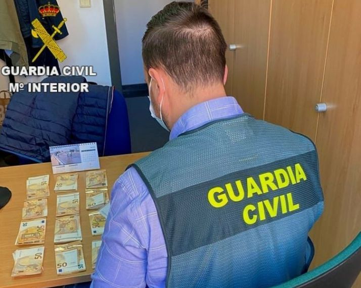 Detenida en León por sustraer 25.000 de la cuenta de la persona a quien limpiaba la casa