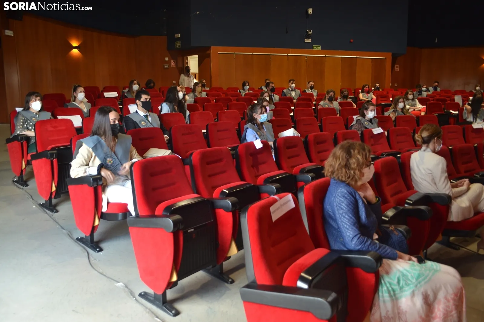 Una de las imágenes del acto académico de la VIII Promoción. /SN