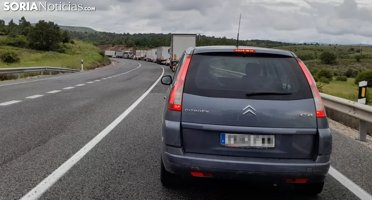 Foto 2 - Cortado un carril de la SO-20 por un accidente de tr&aacute;fico