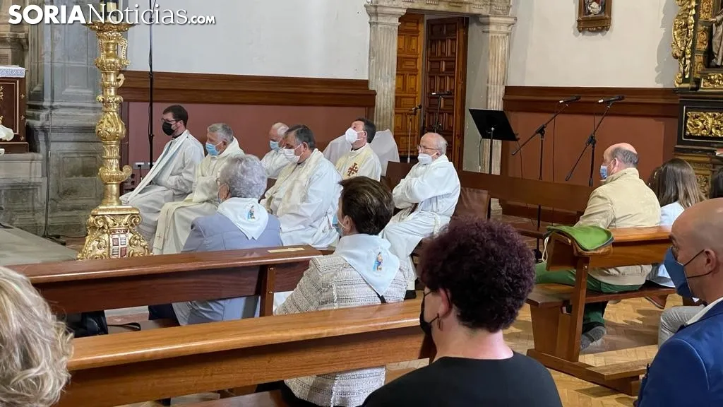 Foto 10 - Galer&iacute;a de im&aacute;genes: &Aacute;greda abre la peque&ntilde;a 'Puerta del Perd&oacute;n' de la Virgen de los Milagros