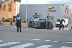 Foto 8 - Una persona herida por un accidente en la avenida de Valladolid