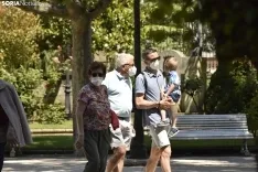 Primer día sin mascarilla obligatoria en exteriores.