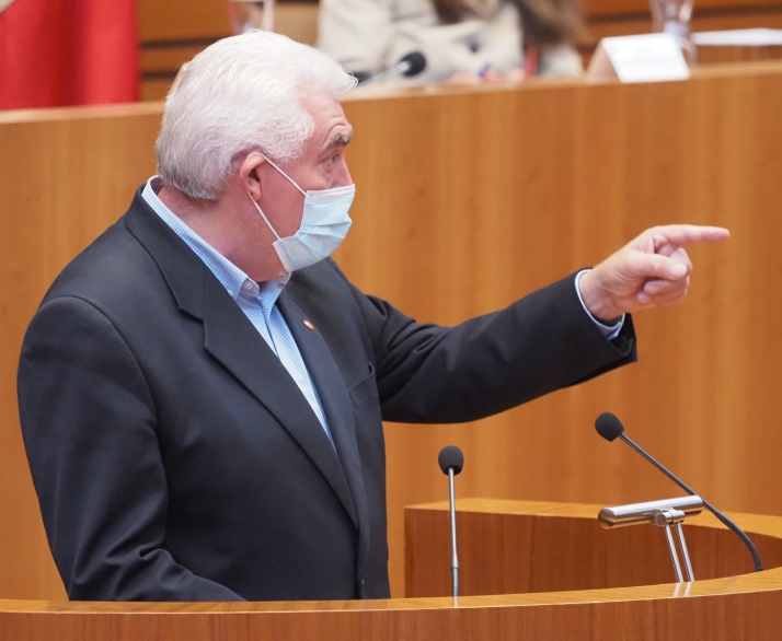 Cs reivindica la caza como motor económico y herramienta de sostenibilidad ambiental en Castilla y León