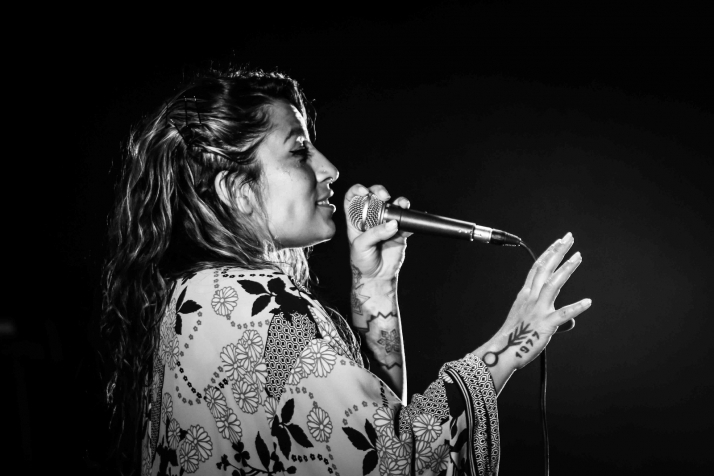 GALERÍA: El acústico de Ana Tijoux rompe estereotipos en la Audiencia