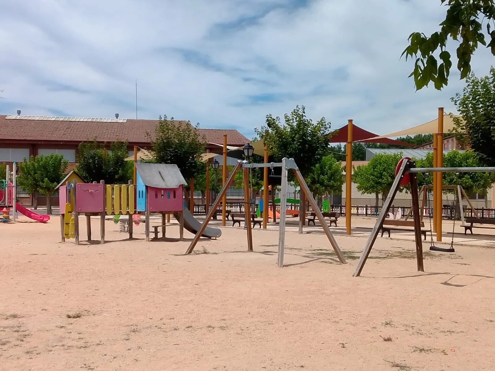 Parques renovados en San Esteban de Gormaz.