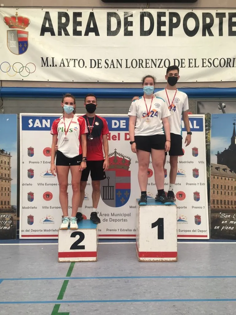 Foto 7 - Excelente balance en las cuatro citas del b&aacute;dminton soriano