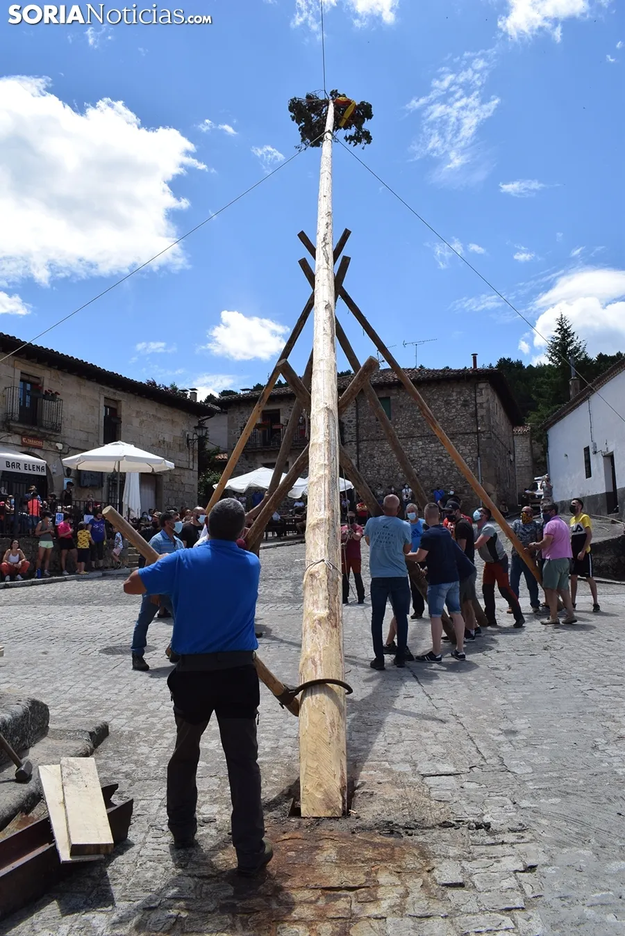 Pingada del Mayo en Molinos de Duero 2021.