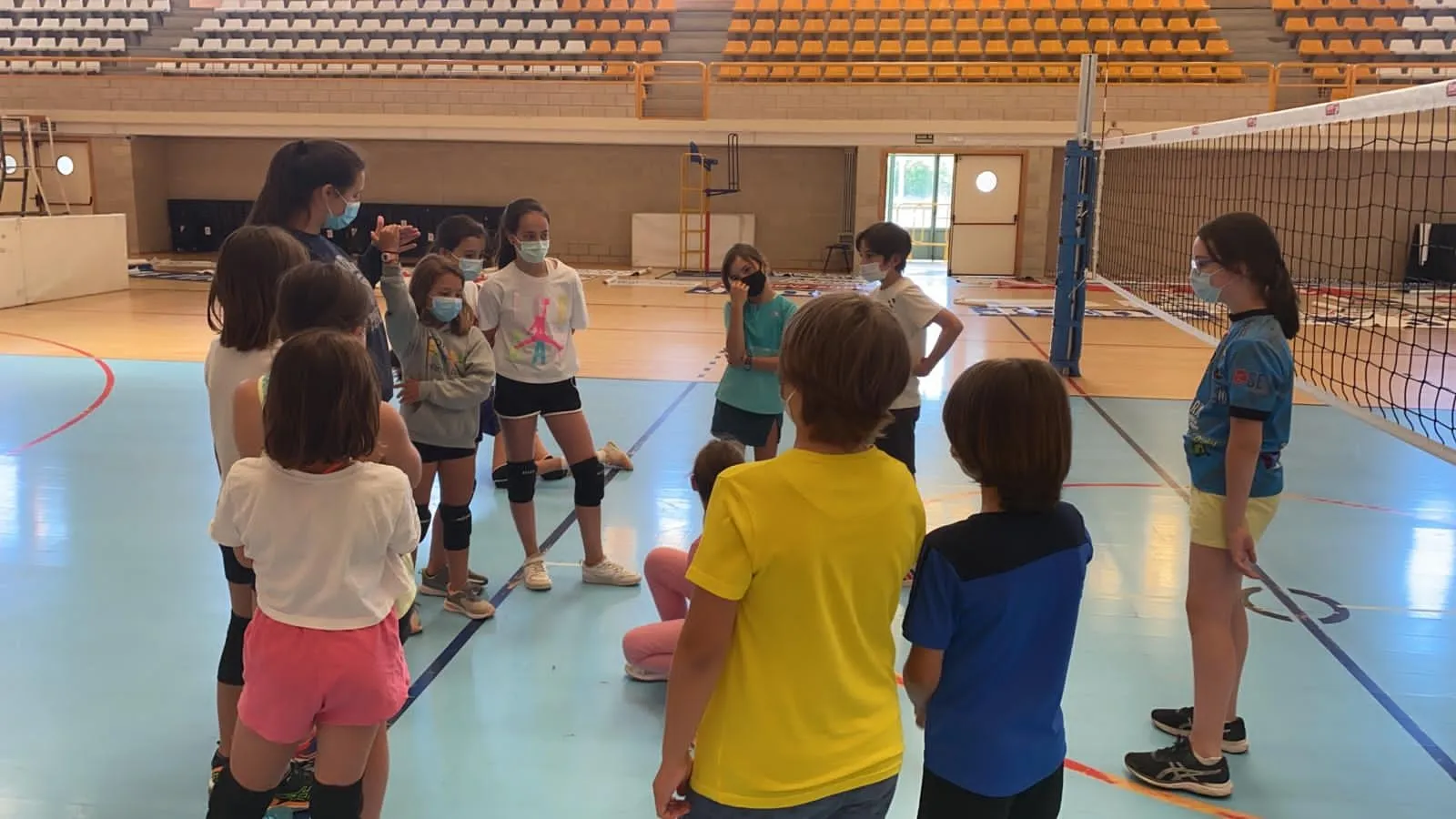 Foto 2 - Concluye el Campus Municipal de Voleibol que organiza el R&iacute;o Duero Soria