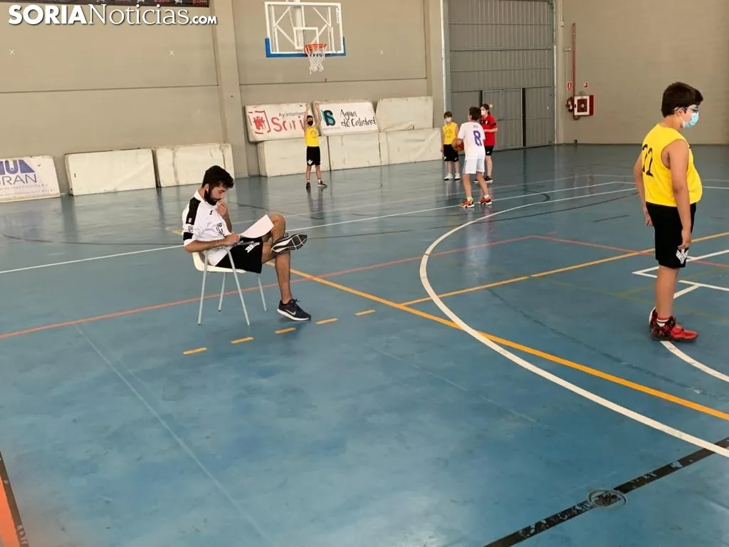 Campus de Baloncesto de Nacho Azofra.