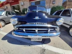 Reunión de coches clásicos en Ágreda.