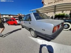 Reunión de coches clásicos en Ágreda.