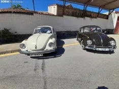 Reunión de coches clásicos en Ágreda.
