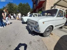 Reunión de coches clásicos en Ágreda.