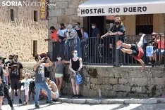 Bajada de pinos en carreta hasta Molinos de Duero.