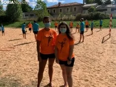 Sesión de entrenamiento de balonmano playa.