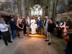 Una imagen de la visita del consejero a la ermita hoy. /SN
