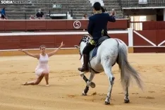 Duende ecuestre contra la ELA / María Ferrer 