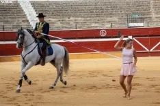Duende ecuestre contra la ELA / María Ferrer 