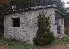 Foto 3 - La Junta reparar&aacute; tres refugios en la Reserva Regional de Caza de Urbi&oacute;n