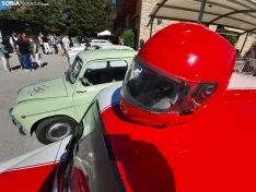 Reunión de coches clásicos en Ágreda.