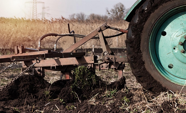 Castilla y León pide al ministro de Agricultura que la aplicación de la PAC garantice la sostenibilidad medioambiental, económica y social del campo
