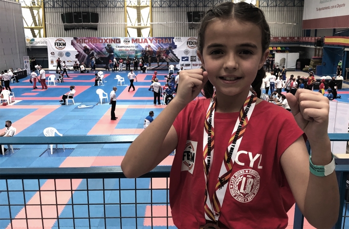La joven deportista soriana Adriana Verde, podio en los nacionales de kickboxing