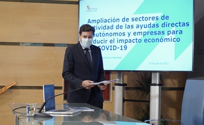 La Junta amplía a 570 sectores económicos la convocatoria de ayudas directas a pymes y autónomos y extiende el plazo de solicitud hasta el 20 de agosto