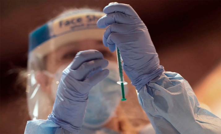 Castilla y León estudia implantar la autocita para las vacunas contra el Covid-19