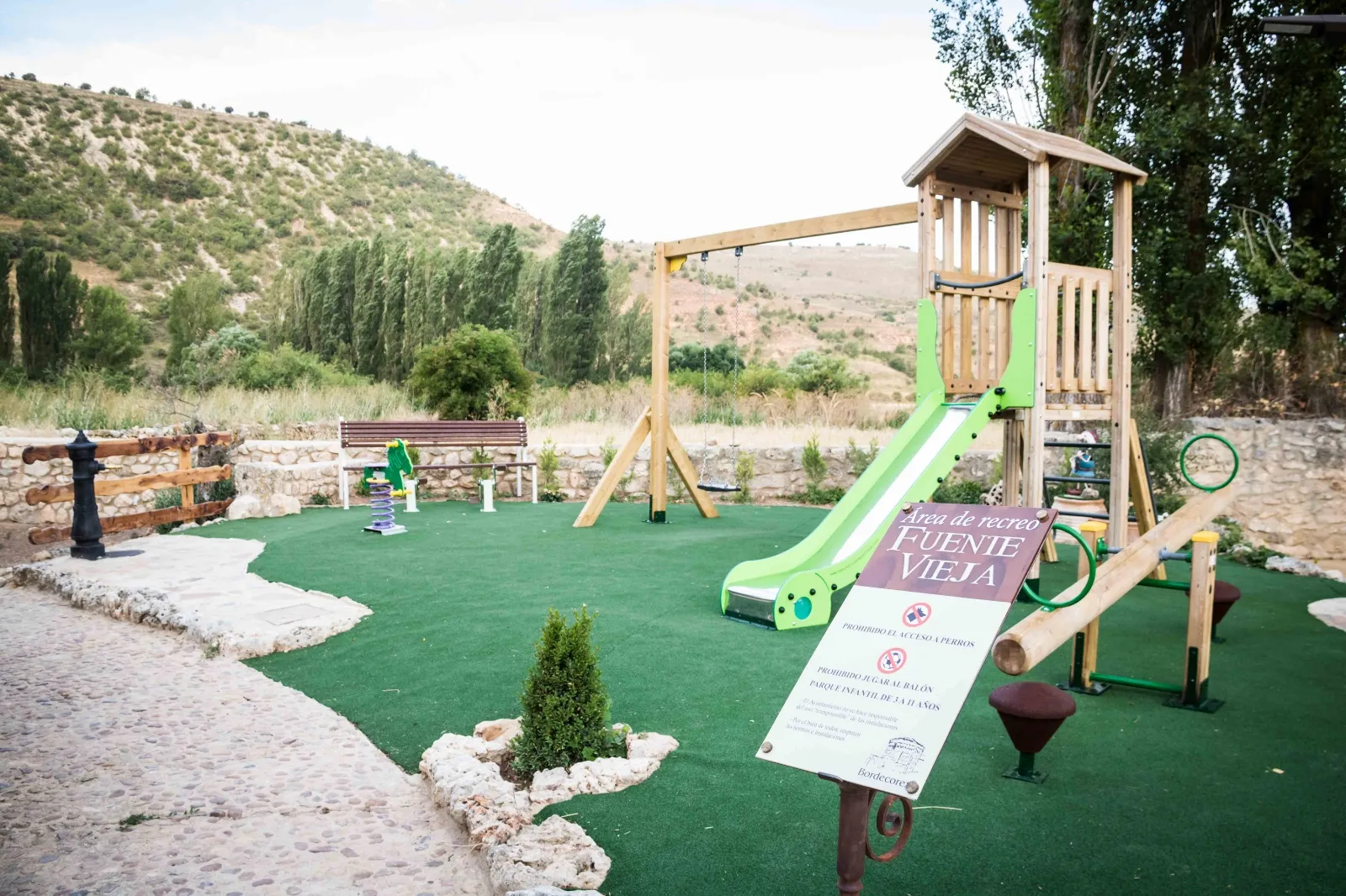Foto 7 - Galer&iacute;a de la inauguraci&oacute;n del proyecto 'Acondicionamiento de Fuente Vieja y Entorno' en Bordecorex
