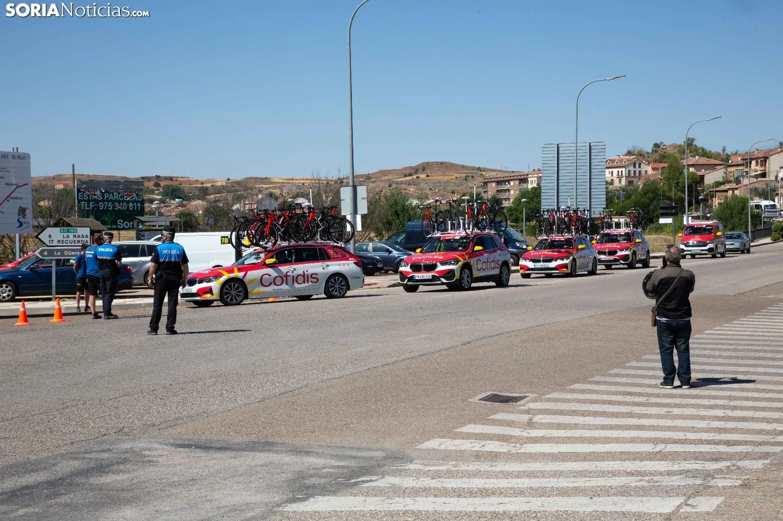 Foto 10 - Galer&iacute;a: El Burgo vibra con La Vuelta en una jornada de ambiente festivo