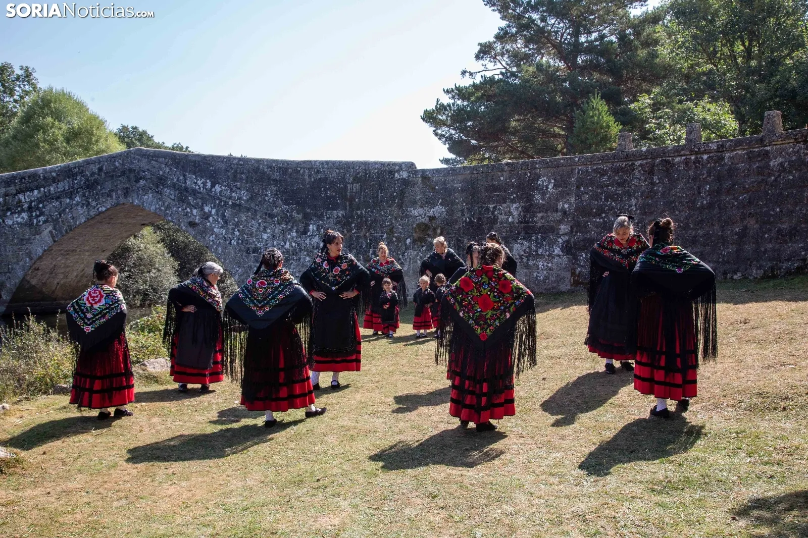 Danzas Covaleda / María Ferrer