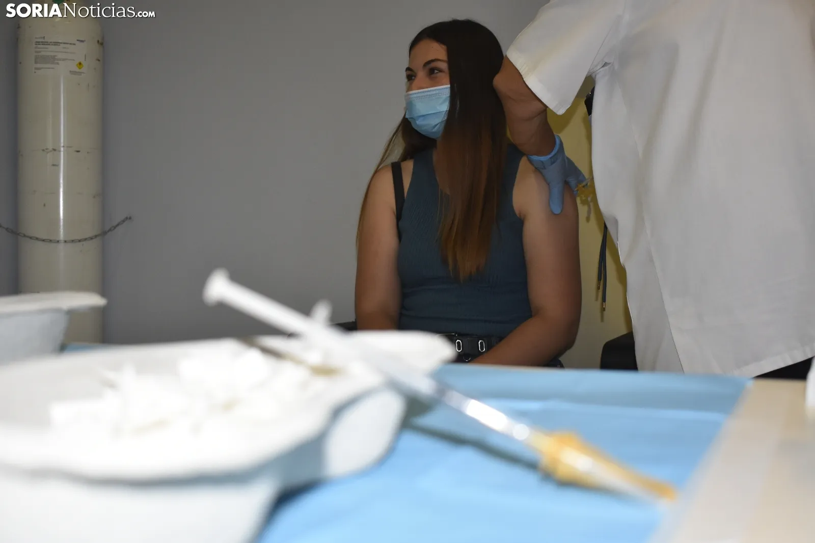 Vacunación de los jóvenes en El Mirón.