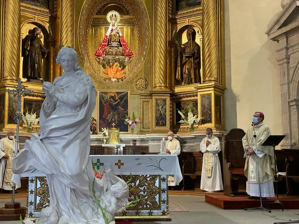 Foto 10 - Galer&iacute;a de im&aacute;genes: la Virgen de &Eacute;feso es recibida por los agrede&ntilde;os