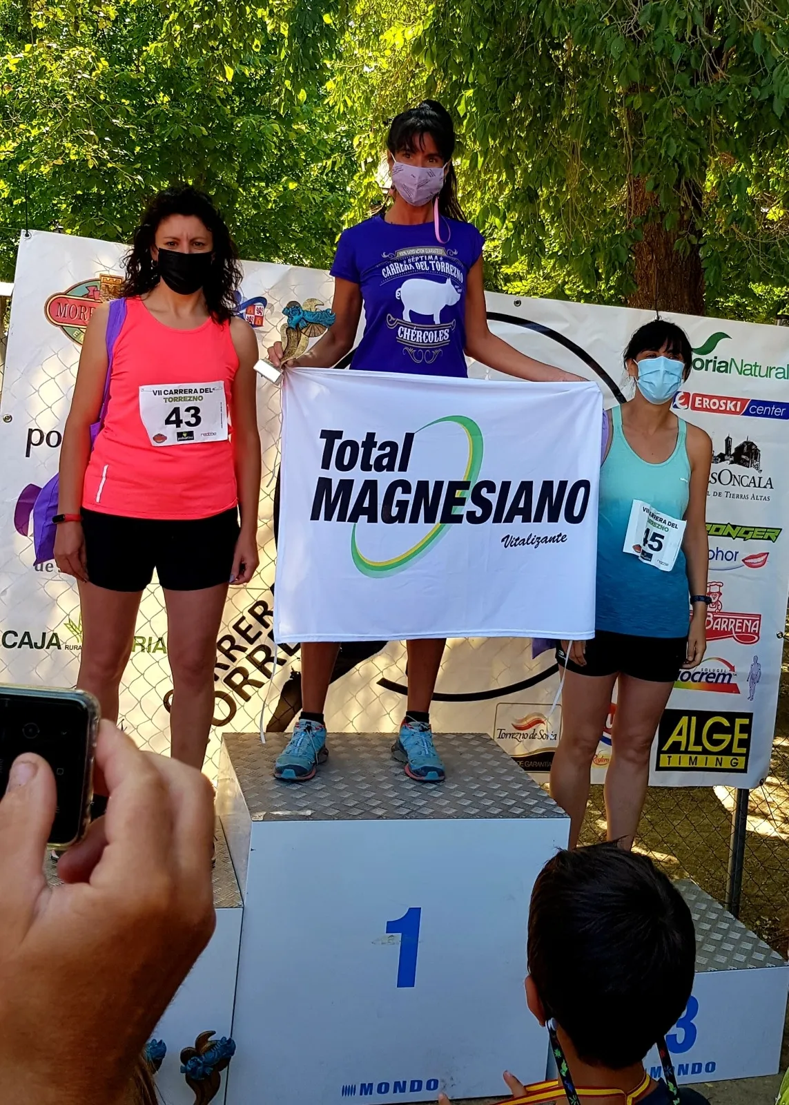 Foto 2 - Ch&eacute;rcoles volvi&oacute; a unir torreznos y atletismo