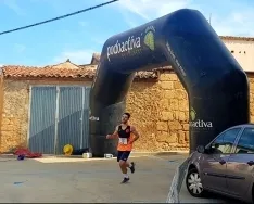 Foto 6 - Ch&eacute;rcoles volvi&oacute; a unir torreznos y atletismo