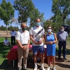 Foto 3 - Ganadores del XV Campeonato de Golf de la Hermandad de Donantes de Soria