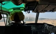 Imagen del fuego vista desde la cabina de un helicóptero de la BRIF de Lubia. /BRIF