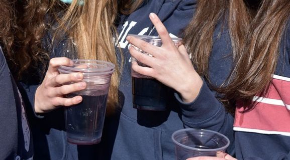 Madrugada de botellones en la provincia. Se disuelven 6, uno de ellos de 100 personas