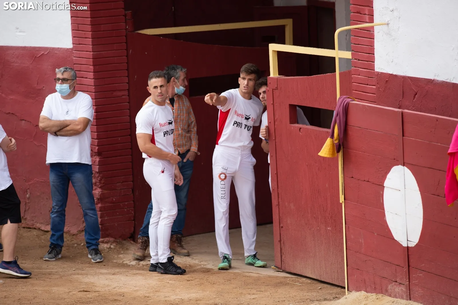 Concurso Nacional de Recortadores de Arcos de Jalón / María Ferrer
