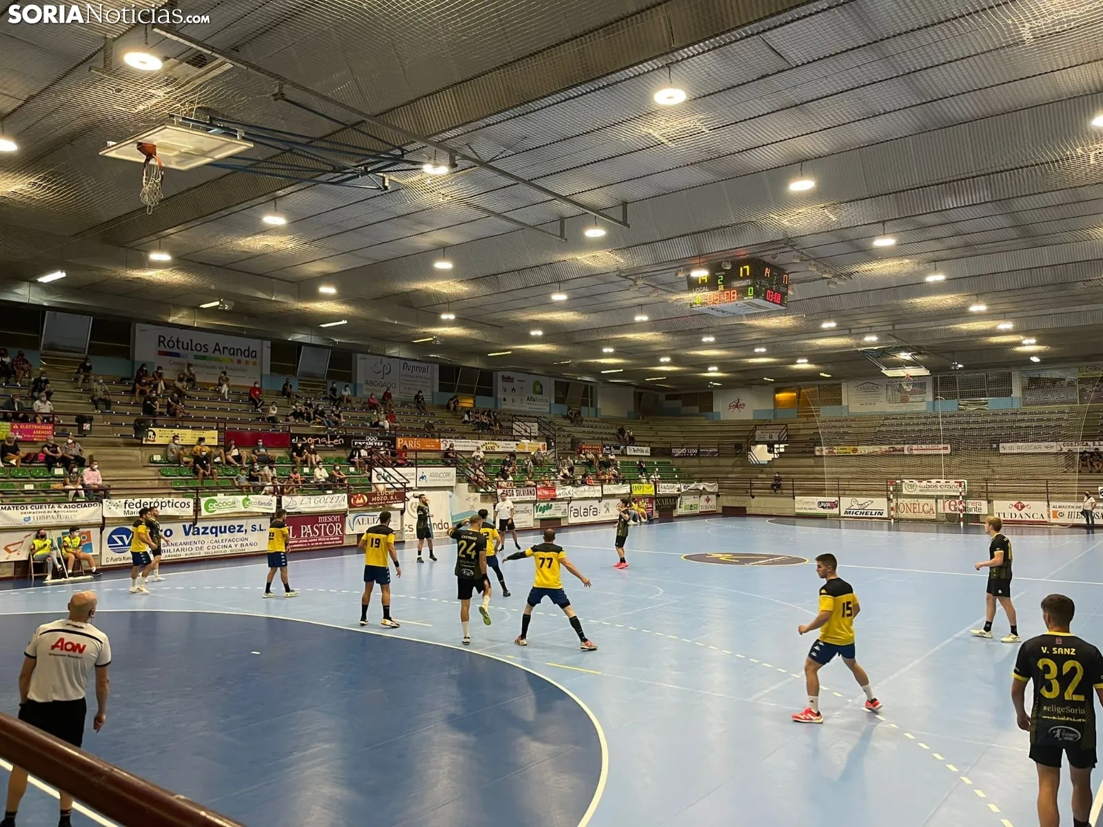 Imágenes del partido entre el Villa de Aranda y el BM Soria.