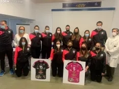 Presentación del equipo femenino.