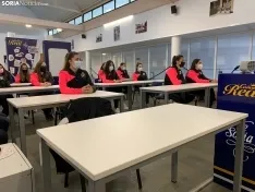 Presentación del equipo femenino.