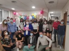 Una imagen del reoconocimiento a la jubilada. /FOES