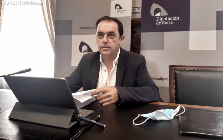 Serrano asegura que no se cerrará ninguno de los consultorios rurales aunque sí avanza la reordelación en la sanidad rural 