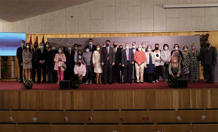 Juan José Aliste recibe la Medalla de las Víctimas del Terrorismo por una vida dedicada a defender la libertad y luchar contra la intolerancia