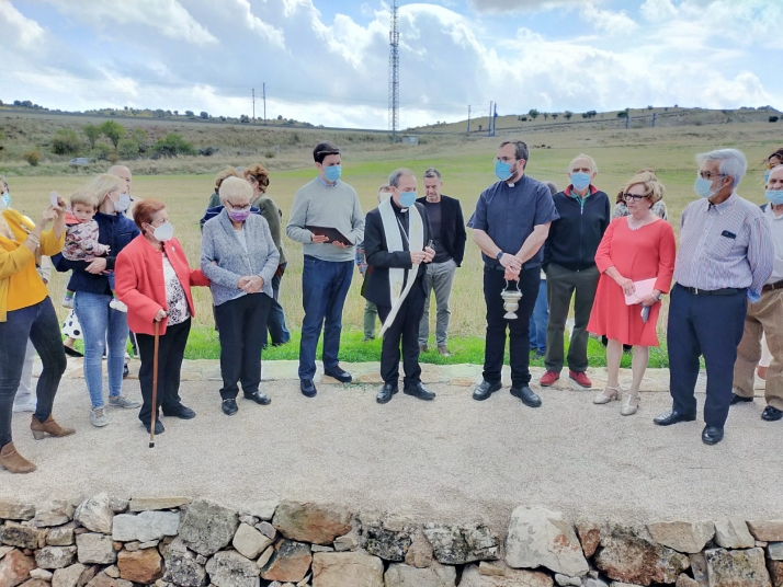 Benamira inaugura con el obispo la recuperación del nacimiento del río Jalón