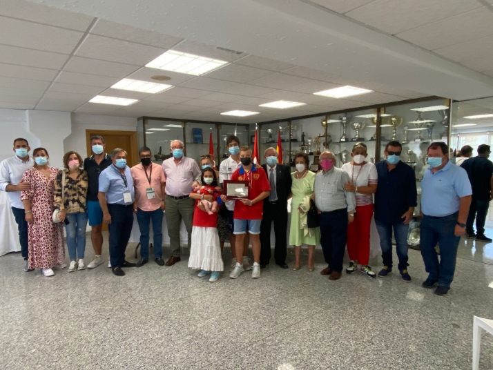 El Numancia homenajea a Herminio Hernández