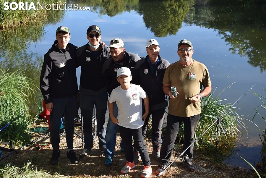 Foto 14 - Galer&iacute;a de im&aacute;genes: Fernando Ba&ntilde;uelos gana el concurso de pesca de cipr&iacute;nidos de San Saturio